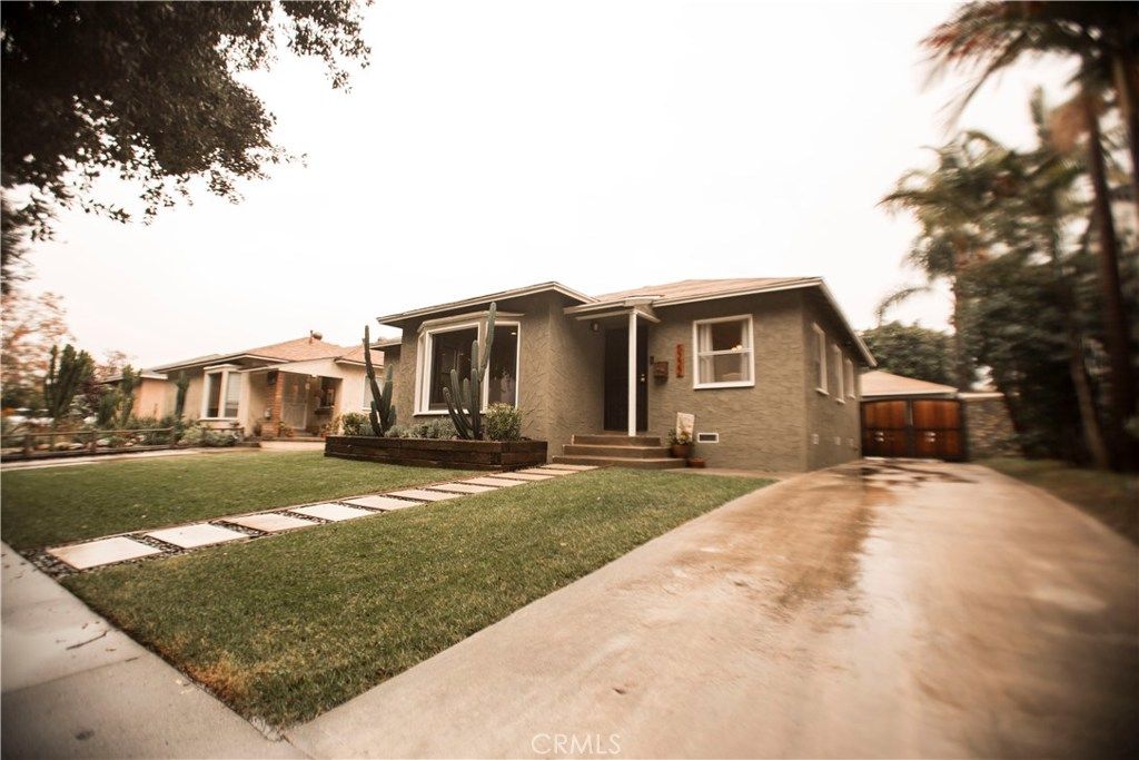 Exterior of 5222 Bellflower Blvd, Lakewood — sold