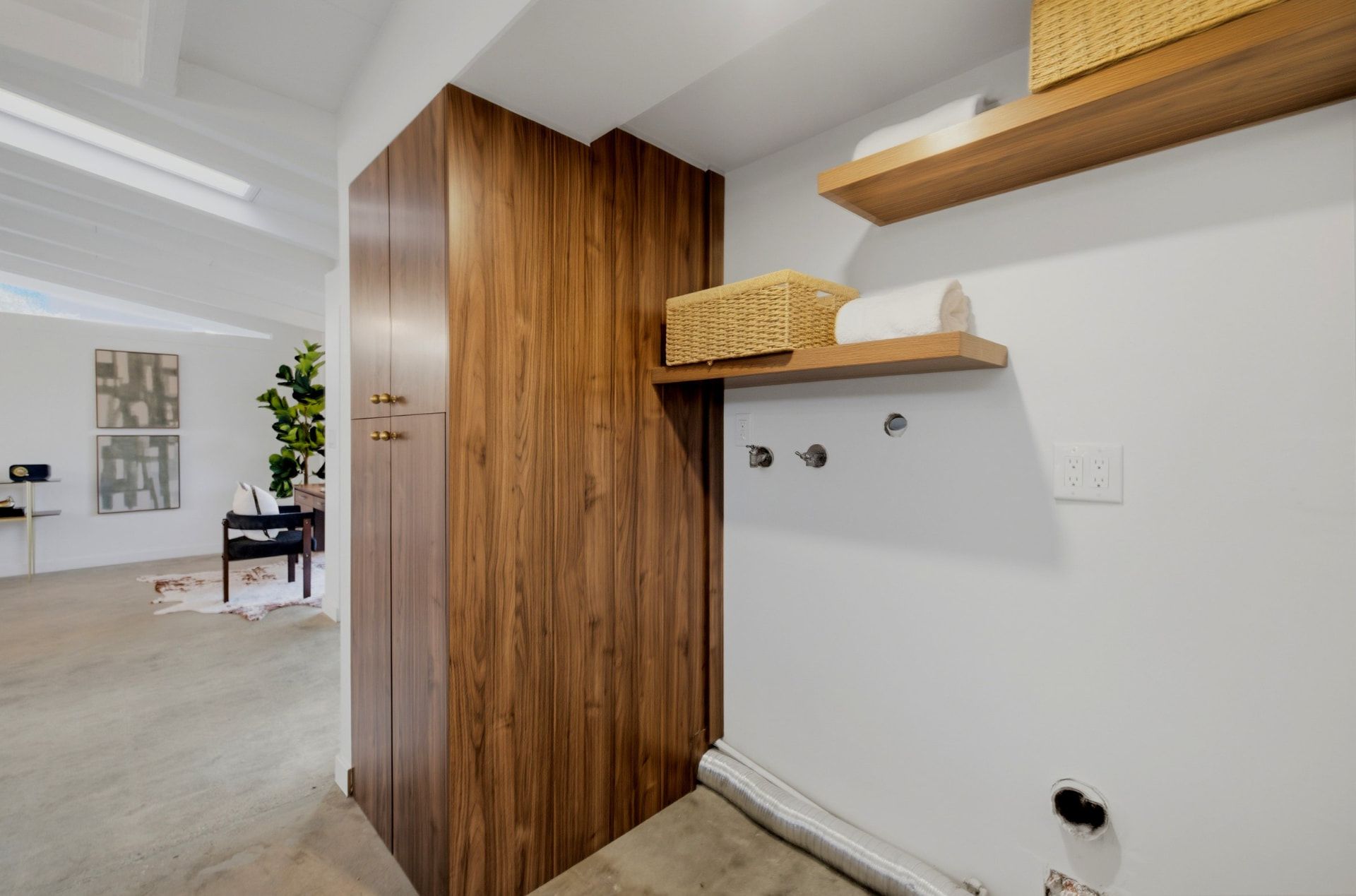 3062 Lees Ave, Long Beach — photograph 12 of 39