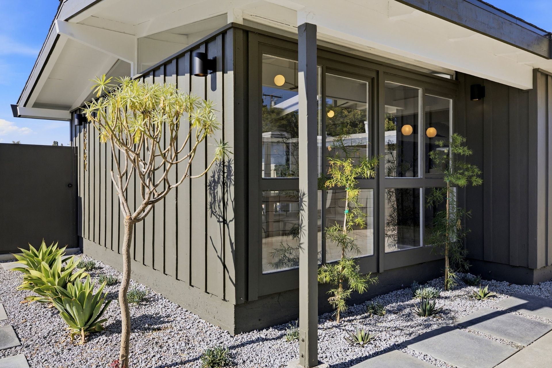3062 Lees Ave, Long Beach — photograph 9 of 39