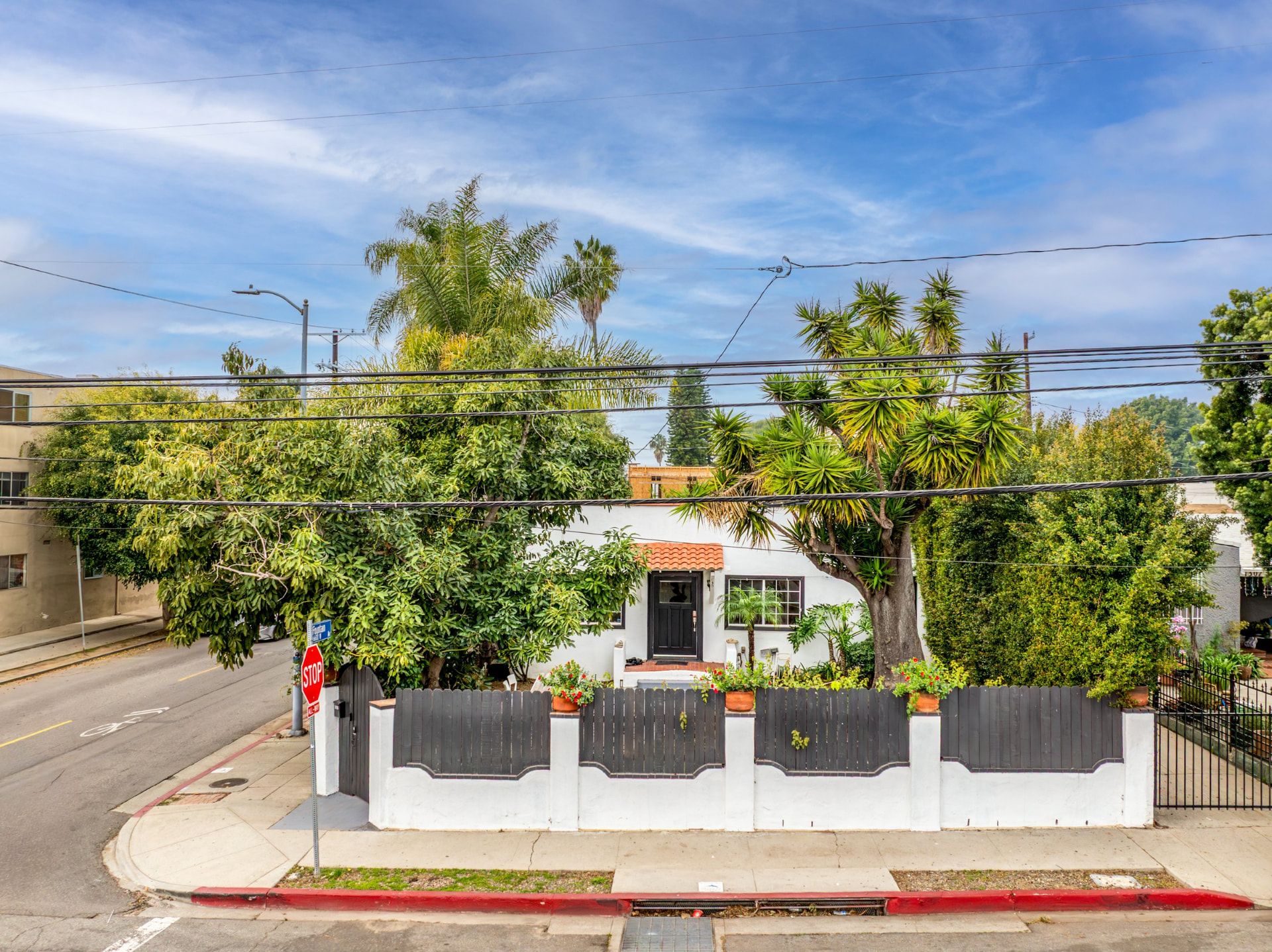 1301 Seward St, Los Angeles — photograph 2 of 23