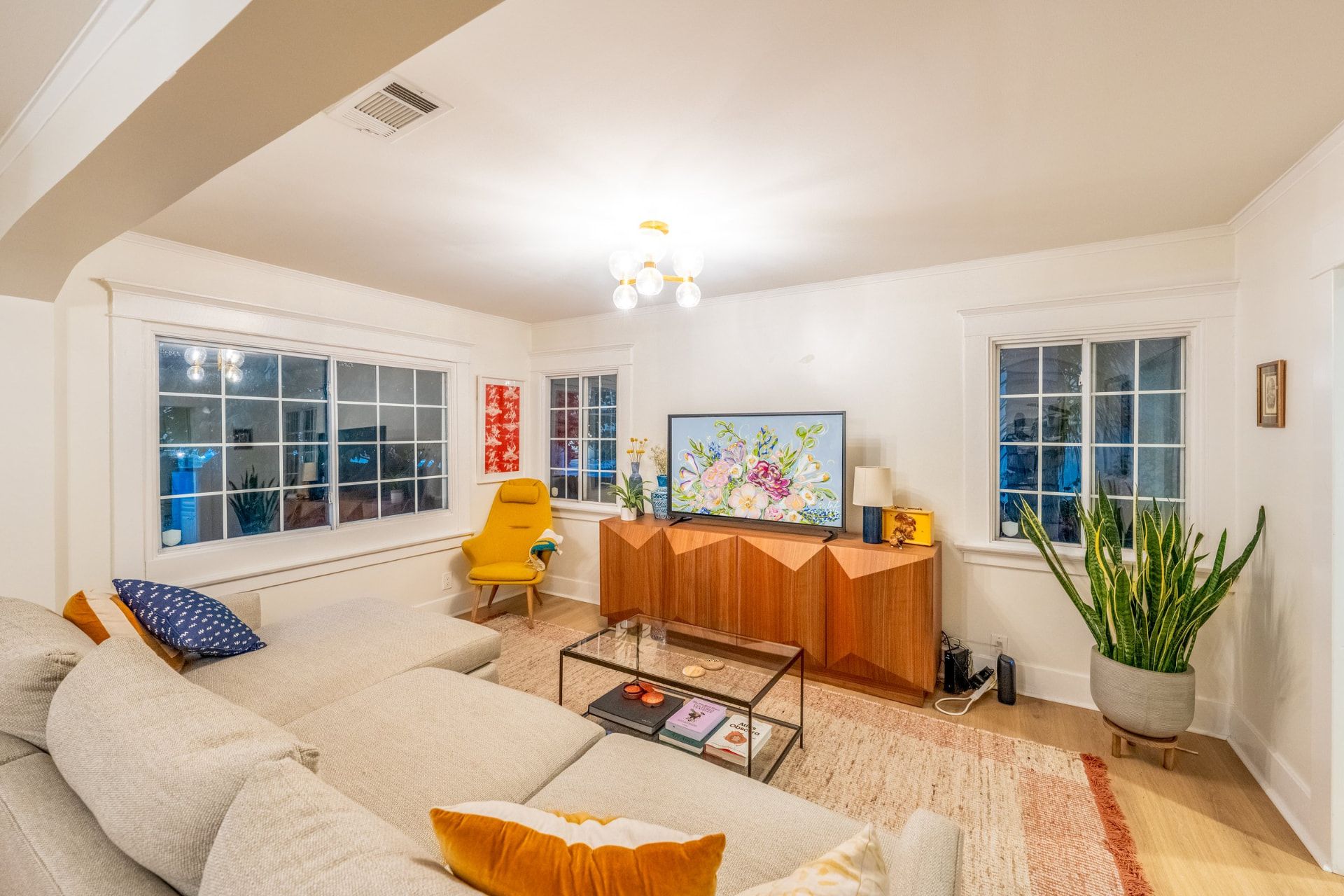 1301 Seward St, Los Angeles — photograph 10 of 23